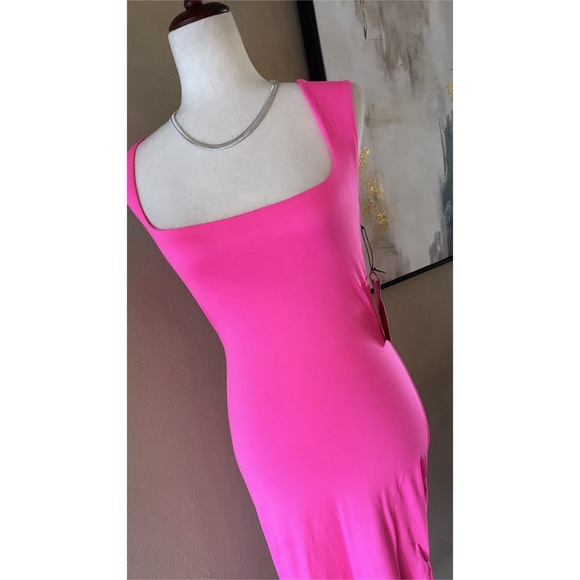 Double layered hot pink midi dress ootd date night girls brunch dress - Picture 3 of 7